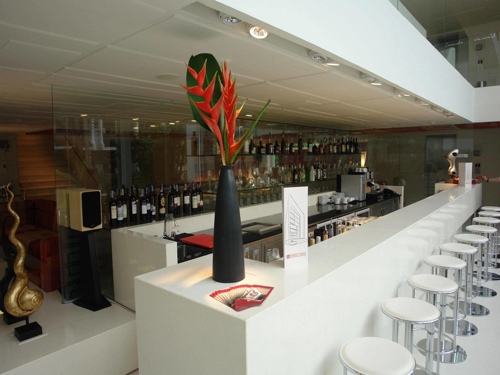 Le Fenix Sukhumvit 11 Bangkok Hotel Bagian luar foto