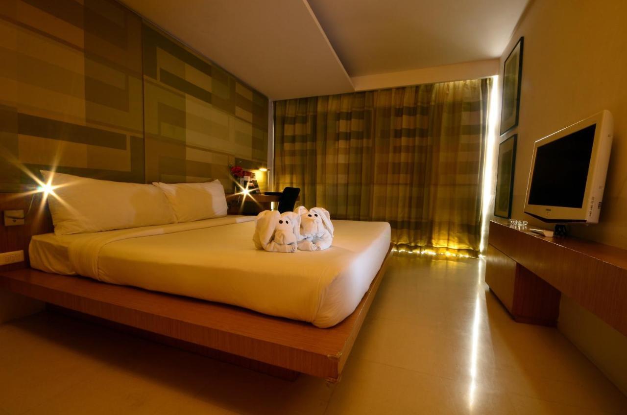 Le Fenix Sukhumvit 11 Bangkok Hotel Bagian luar foto